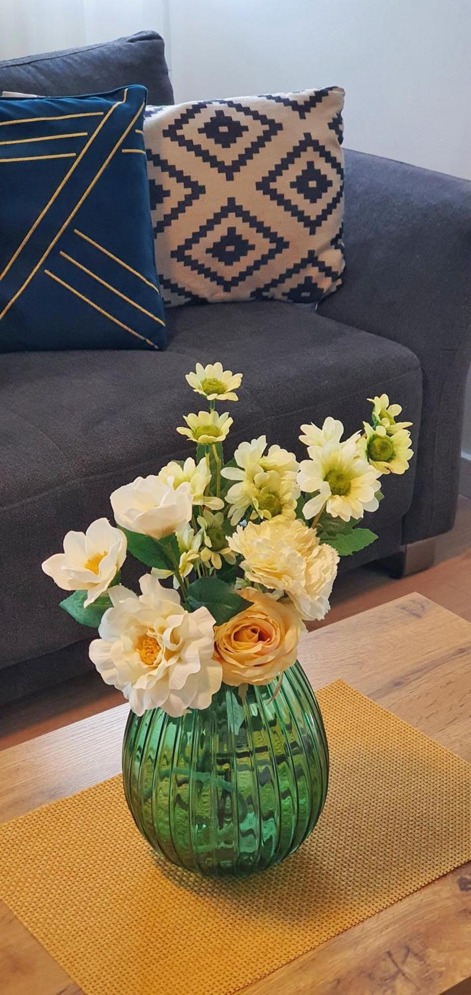 Elias Central Apartment - 2 Bedrooms & Free Parking 오라데아 외부 사진